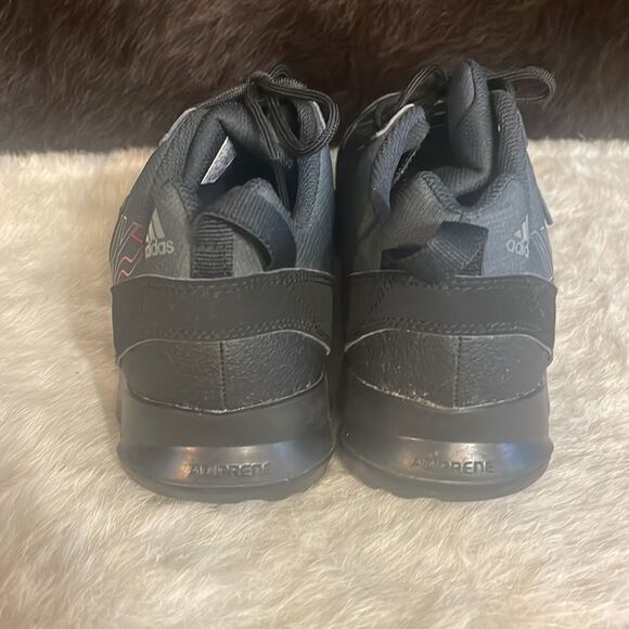 Adidas shoes 8.5 (3050) main image 6